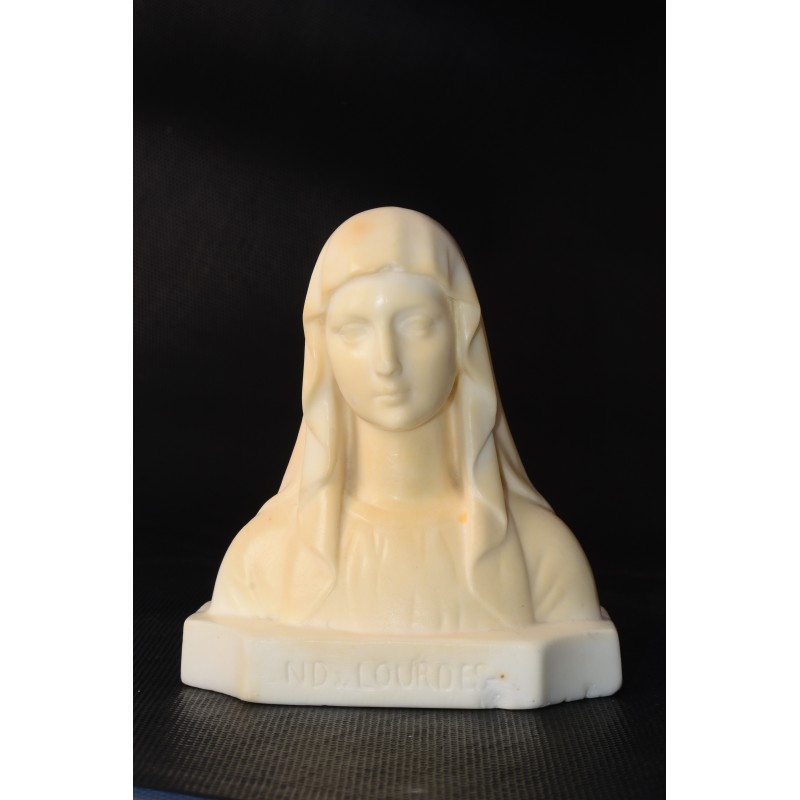 Buste van Maria de Lourdes door CH. Maillard