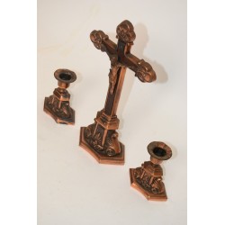 Kandelaars met crucifix