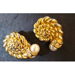 Vintage goudkleurige clip on oorbellen