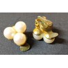 Vintage clip on met drie faux pearls