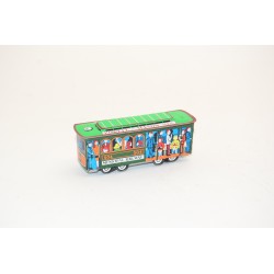 Blikken tram uit Japan