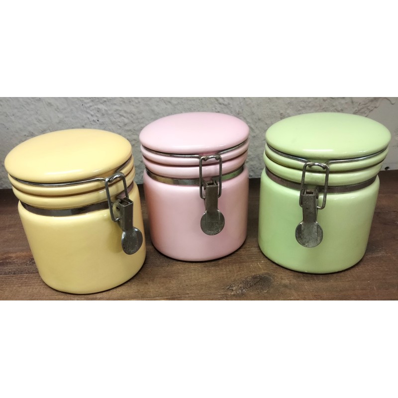 3 pastelkleurige voorraadpotten