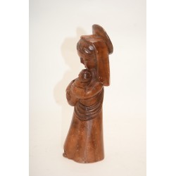Maria (23 cm) van hout