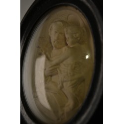 Diorama van Sint Jozef achter bol glas